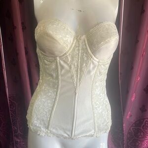 Vintage Elegant Cream Lace Carnival Corset Top Size 34B